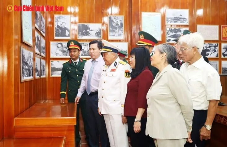 Tỉnh Đắk Lắk tuyên truyền “Ngày truyền thống LLVT tỉnh Phú Yên”
