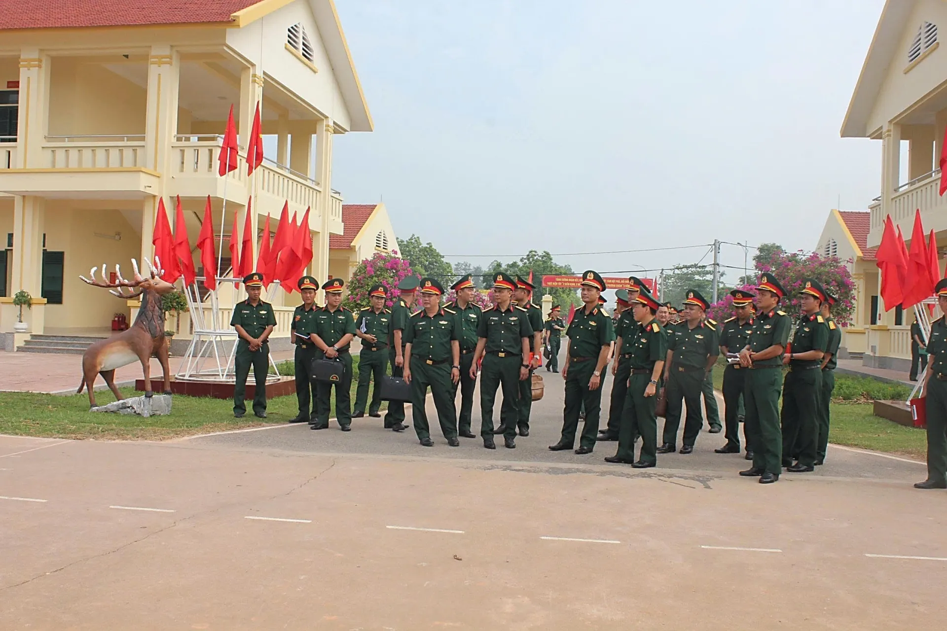 Quân đoàn 12 kiểm tra công tác chuẩn bị Hội thi “Doanh trại chính quy, xanh, sạch, đẹp” tại Trung đoàn 101
