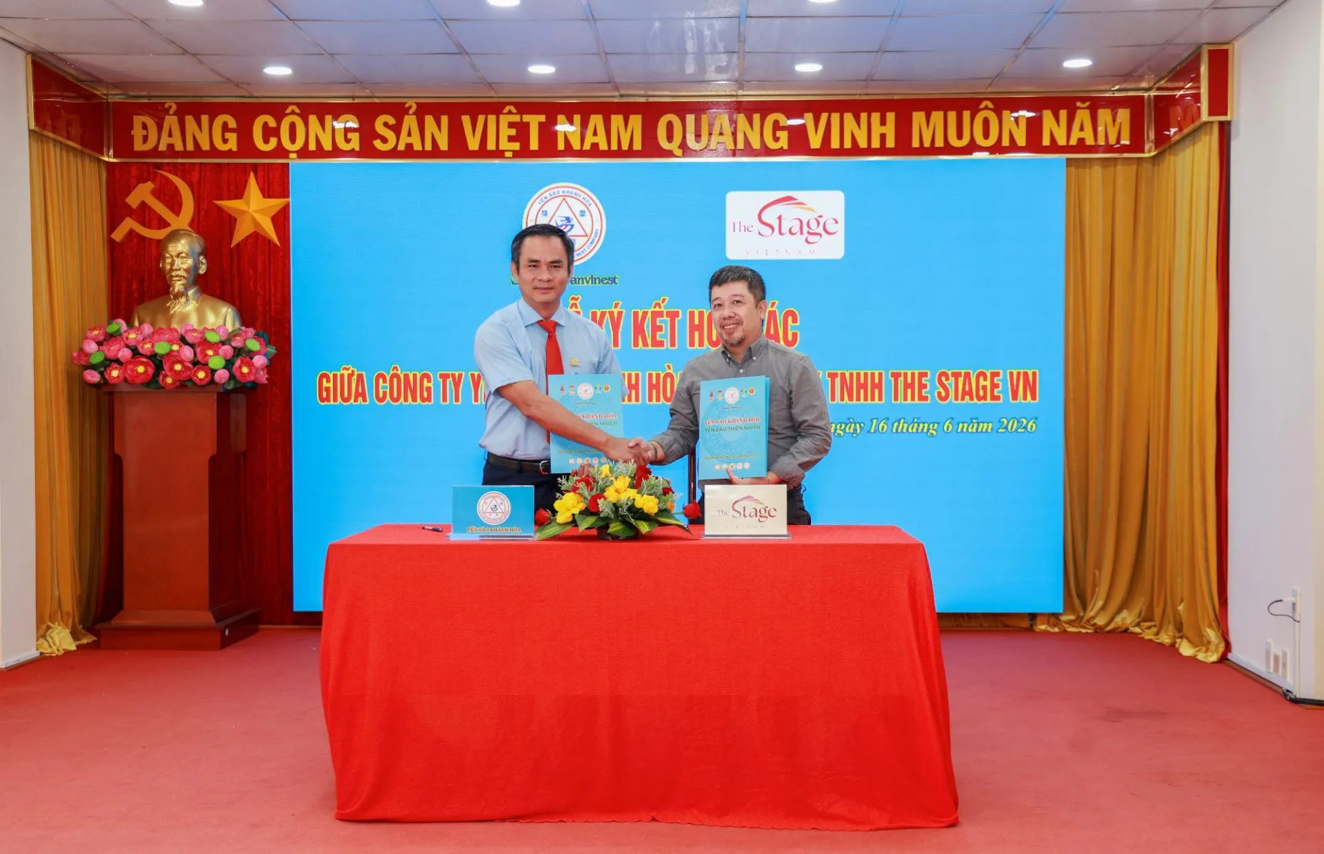 Yến sào Khánh Hòa ký kết hợp tác chiến lược với The Stage Việt Nam