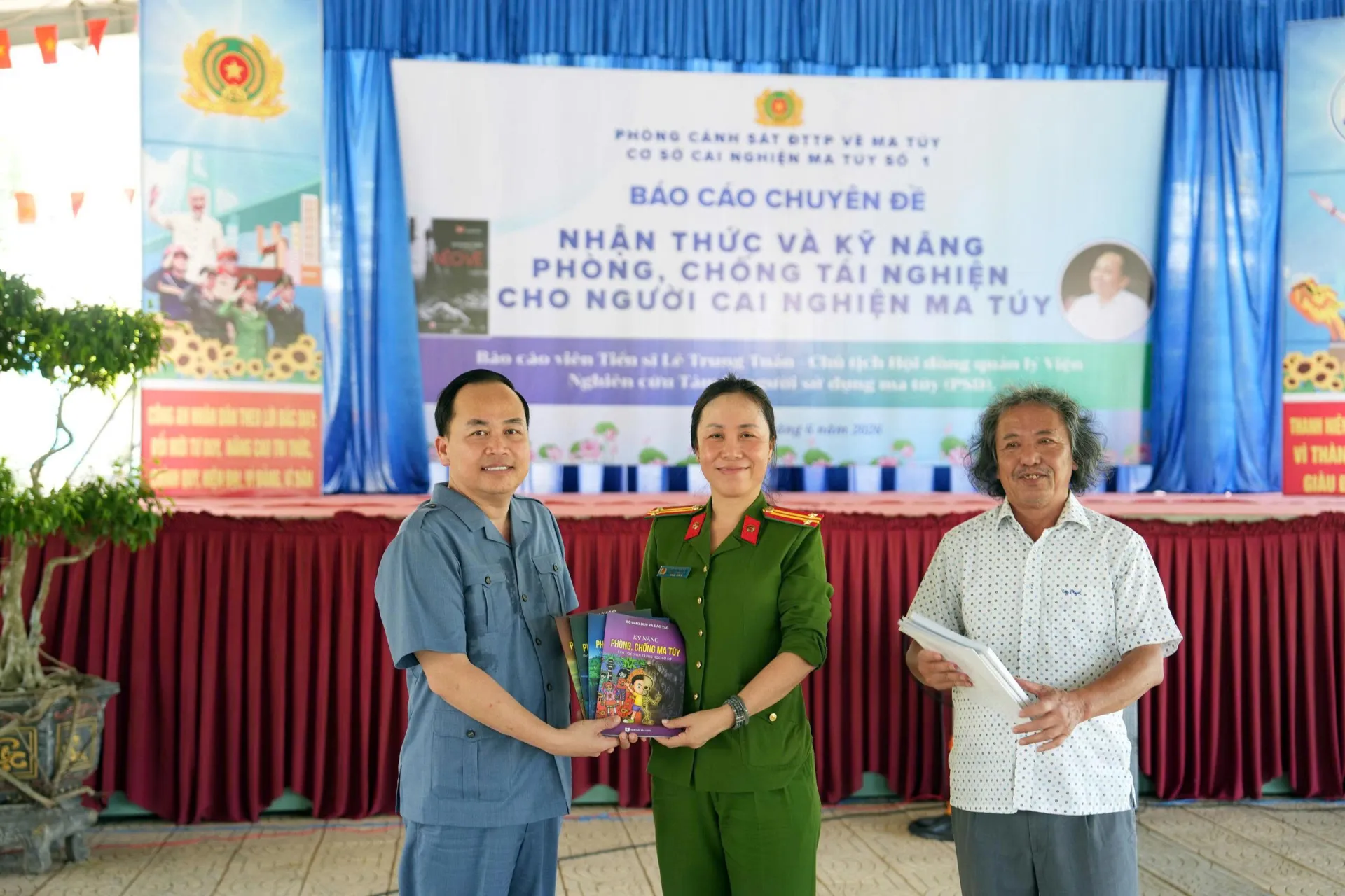 Viện PSD trang bị kỹ năng chống tái nghiện cho học viên tại Đà Nẵng