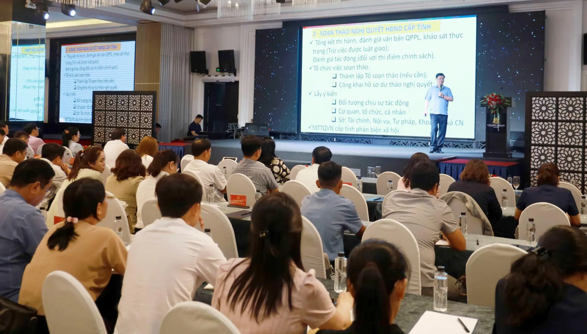 Khánh Hòa: Bồi dưỡng kỹ năng cho gần 300 đại biểu dân cử nhiệm kỳ mới