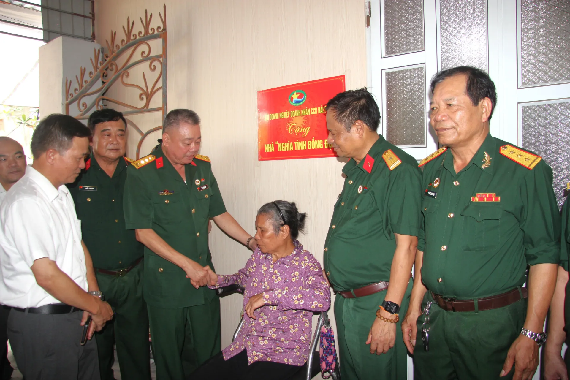 Hội Doanh nghiệp doanh nhân Cựu chiến binh Hải Phòng trao nhà “Nghĩa tình đồng đội” tặng vợ liệt sĩ