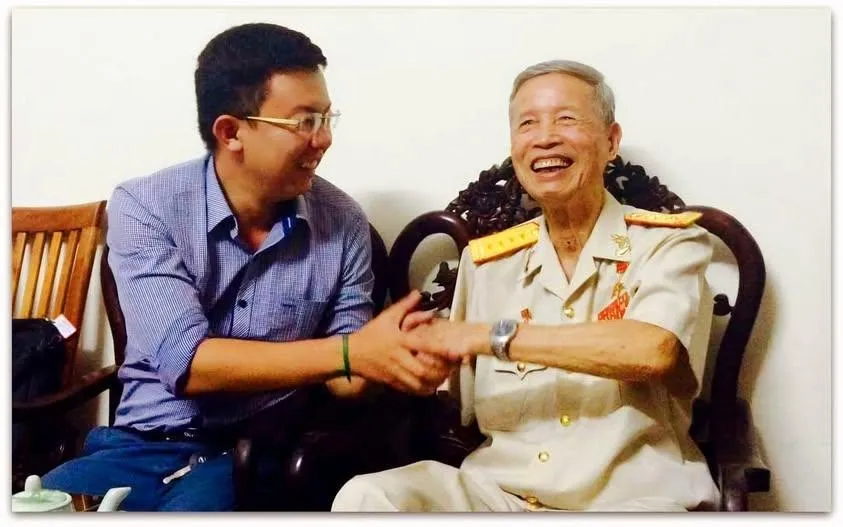 Vĩnh biệt người Anh hùng chào bằng tay trái!