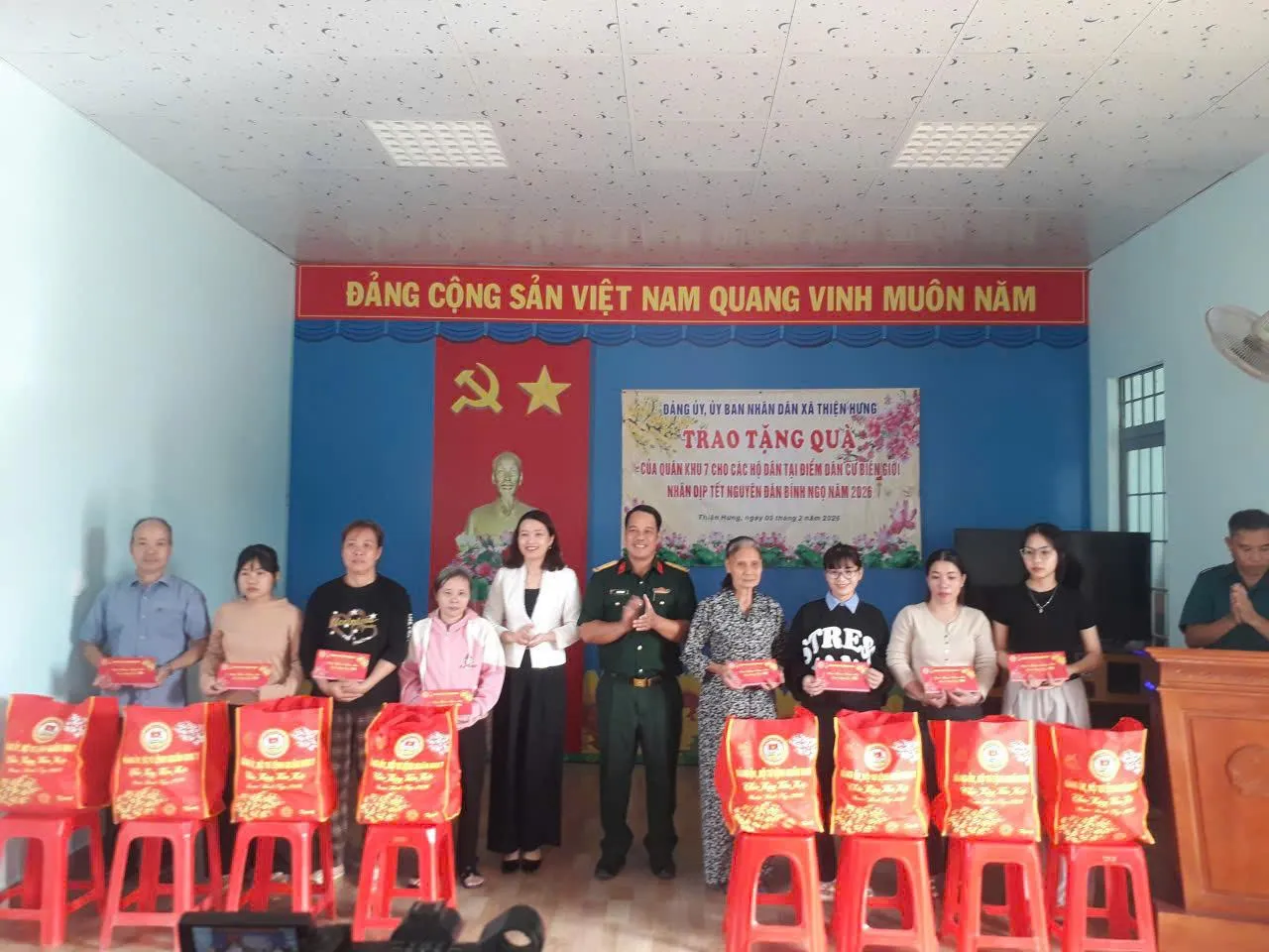 DÂN LÀ GỐC –CỘI NGUỒN TẠO NÊN SỨC MẠNH