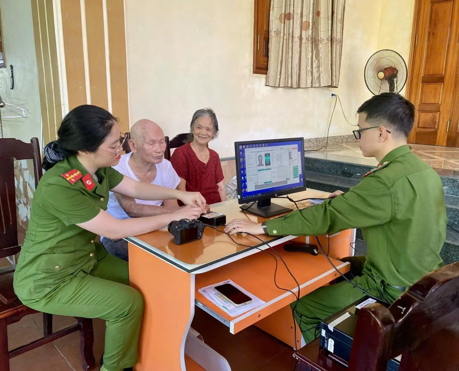 Thanh Hóa: Chính thức chi trả an sinh xã hội qua tài khoản