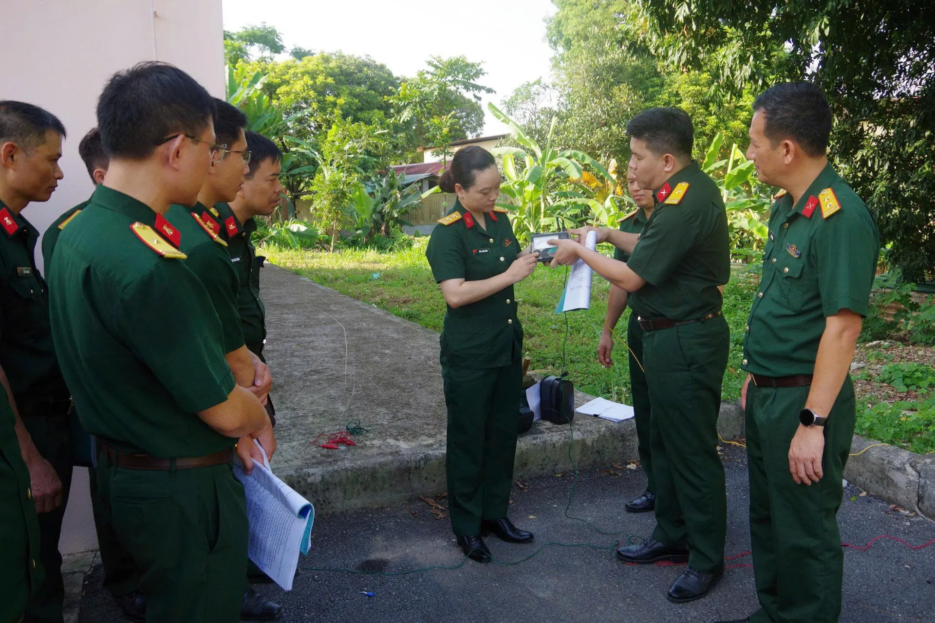 NGÀNH TIÊU CHUẨN-ĐO LƯỜNG-CHẤT LƯỢNG QUÂN KHU 1 PHÁT HUY TRUYỀN THỐNG, CHUYỂN ĐỘNG CÔNG NGHỆ VÀ CHUYỂN ĐỔI SỐ