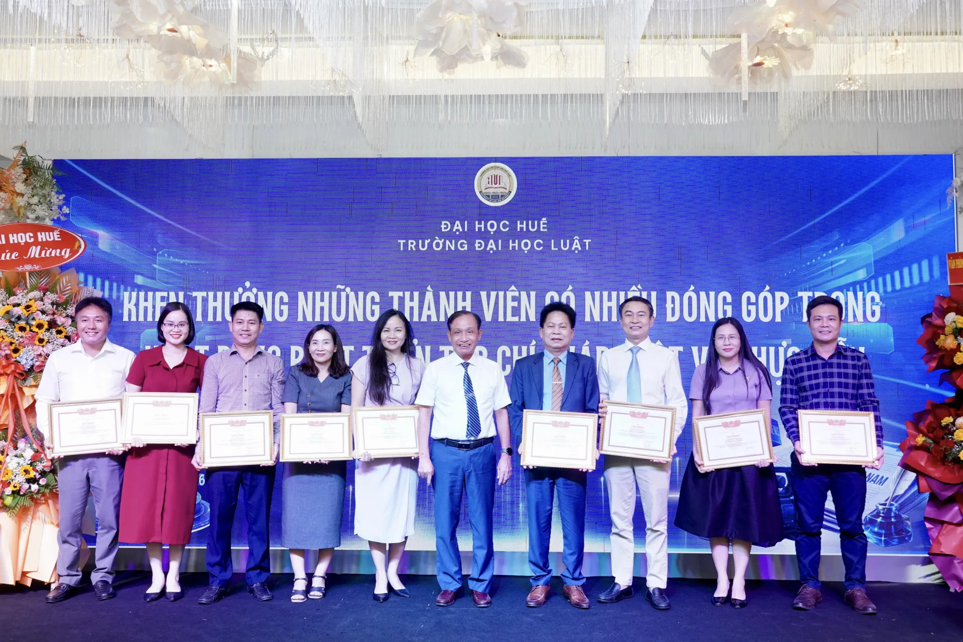 Tạp chí Pháp luật và Thực tiễn nhìn lại chặng đường 10 năm phát triển