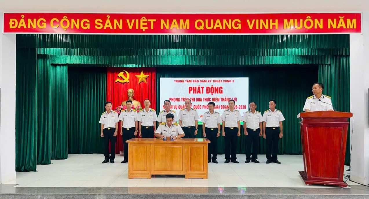 Vùng 3 Hải quân phát động phong trào thi đua.