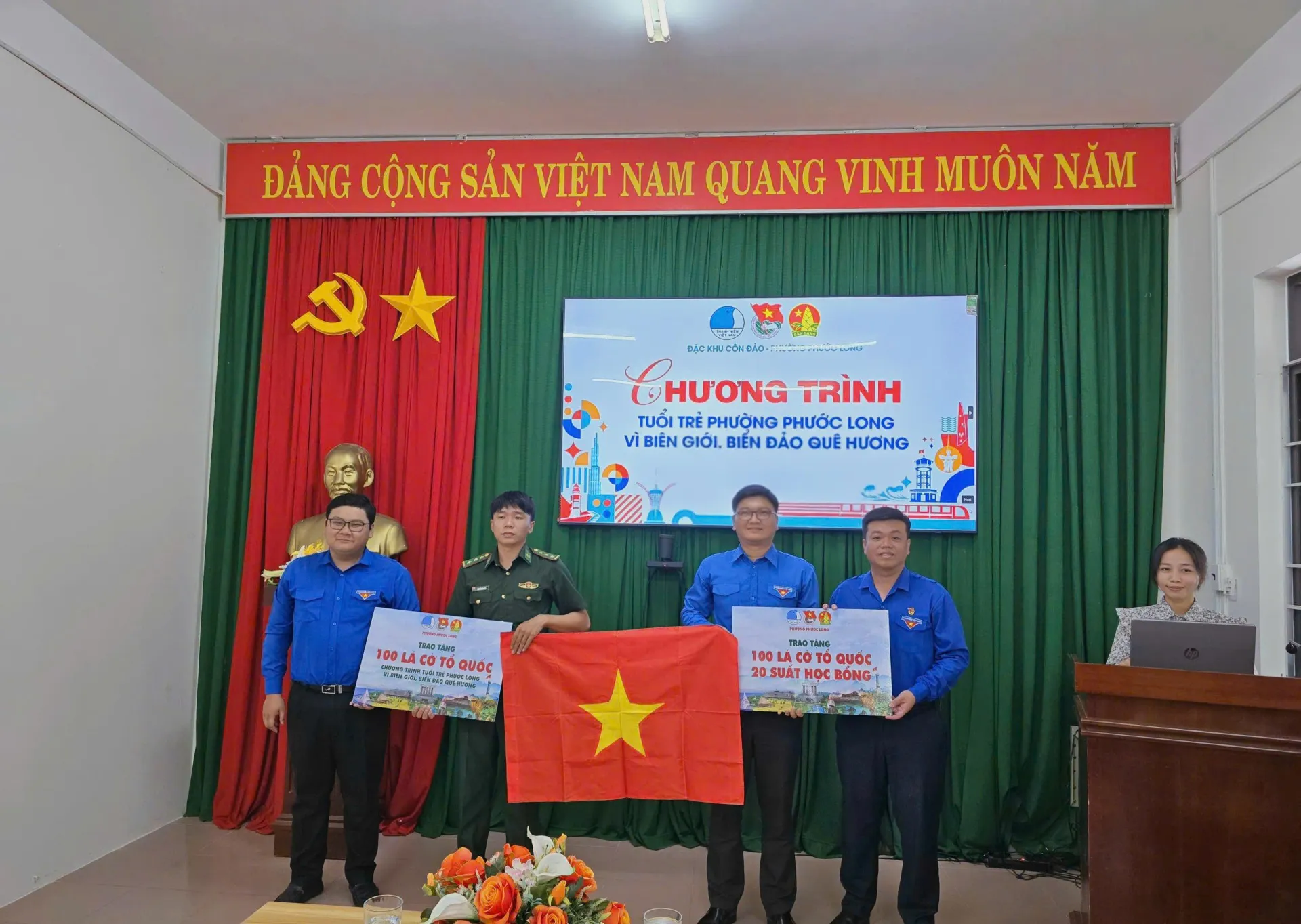 Tuổi trẻ Phước Long với tình yêu biển đảo Tổ quốc