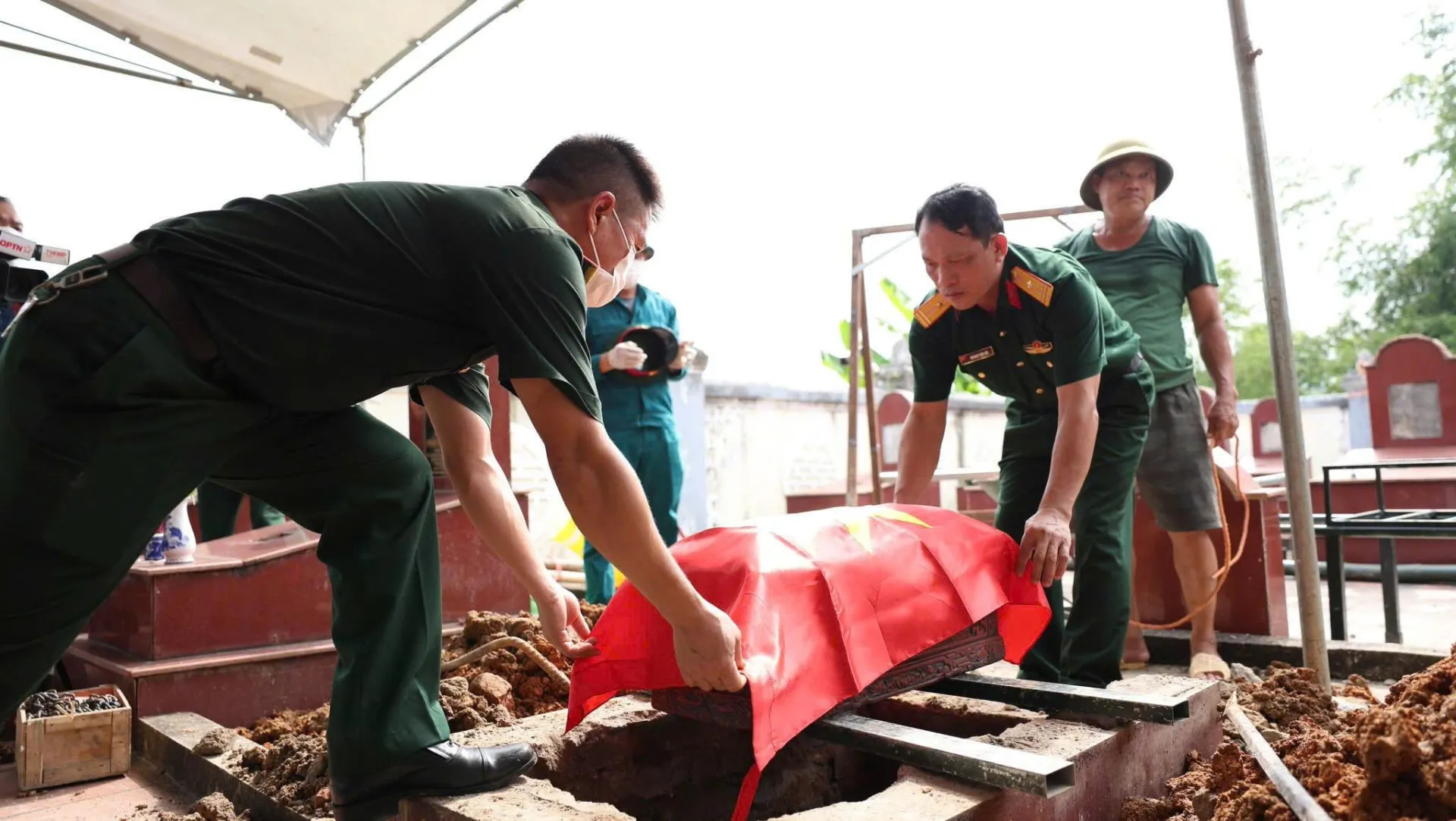 Triển khai lấy mẫu AND xác định danh tính tại xã Phú Lương