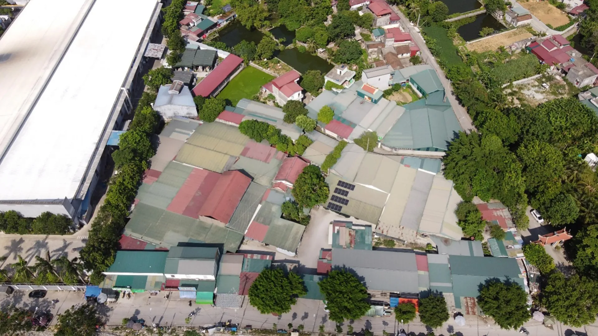 THANH HOÁ: Bị từ chối đầu tư, khu chợ trái phép rộng 1.500m2 - vẫn ngang nhiên hoạt động