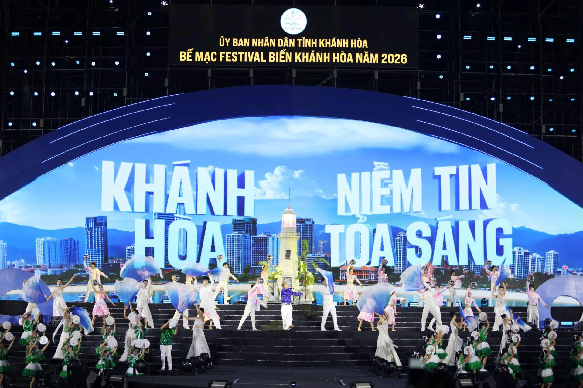 Mãn nhãn đêm bế mạc Festival Biển Khánh Hòa 2026 - “Kết nối năm châu”