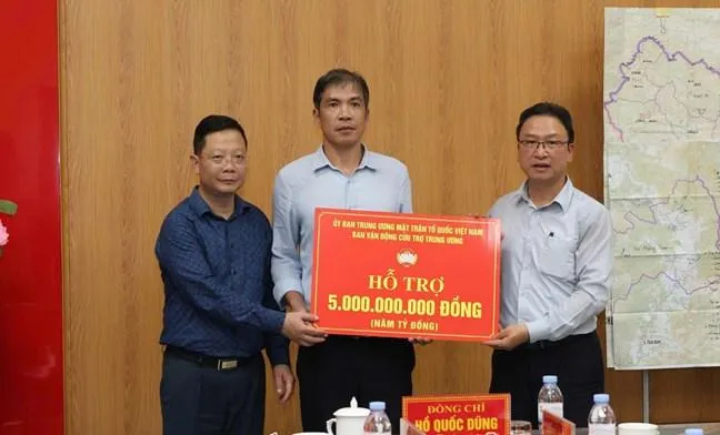Ban Vận động Cứu trợ Trung ương - UBTƯ MTTQ Việt Nam phân bổ số tiền 5 tỷ đồng hỗ trợ tỉnh Lai Châu khắc phục hậu quả do mưa lũ gây ra