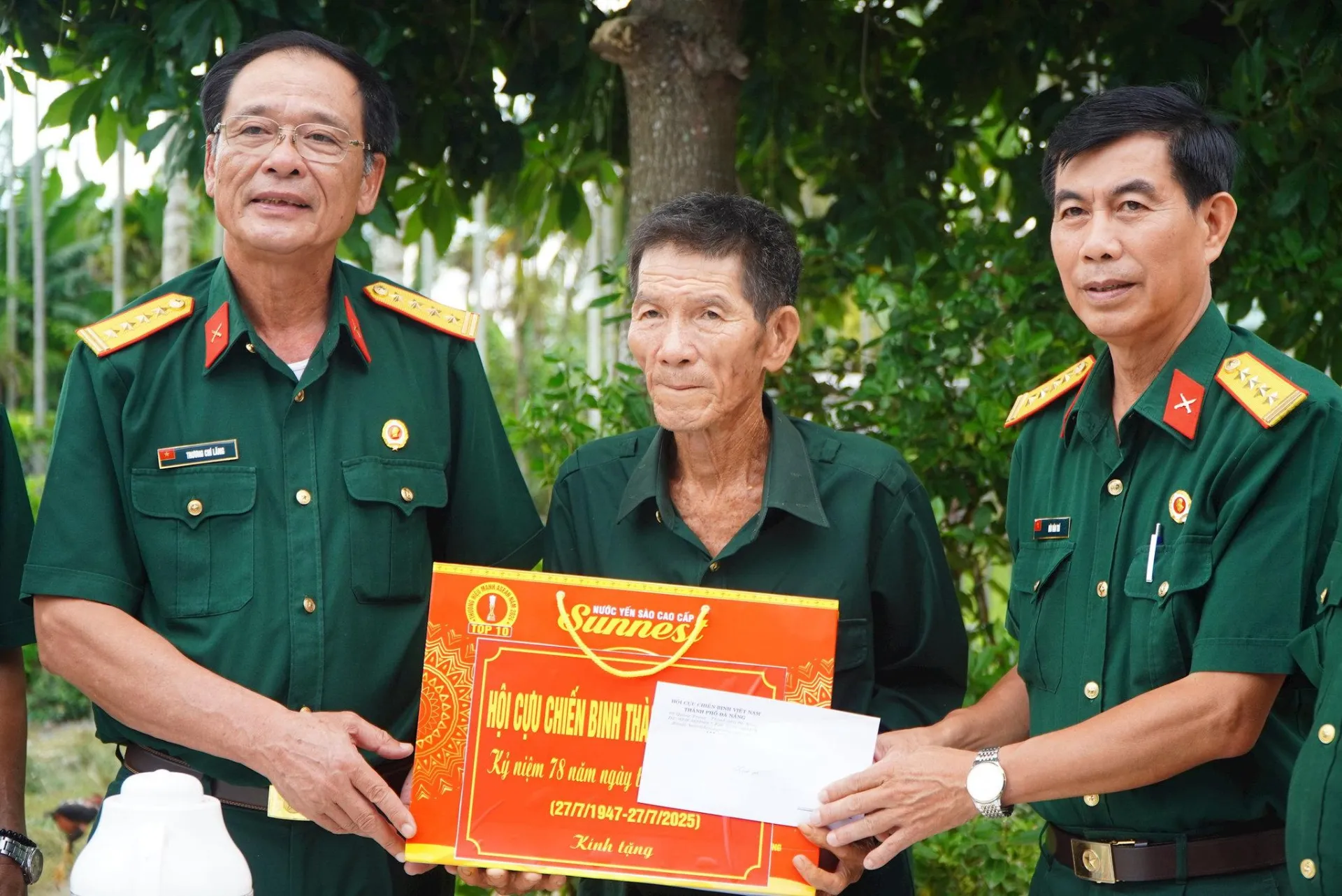 Giữ trọn nghĩa tình đồng đội