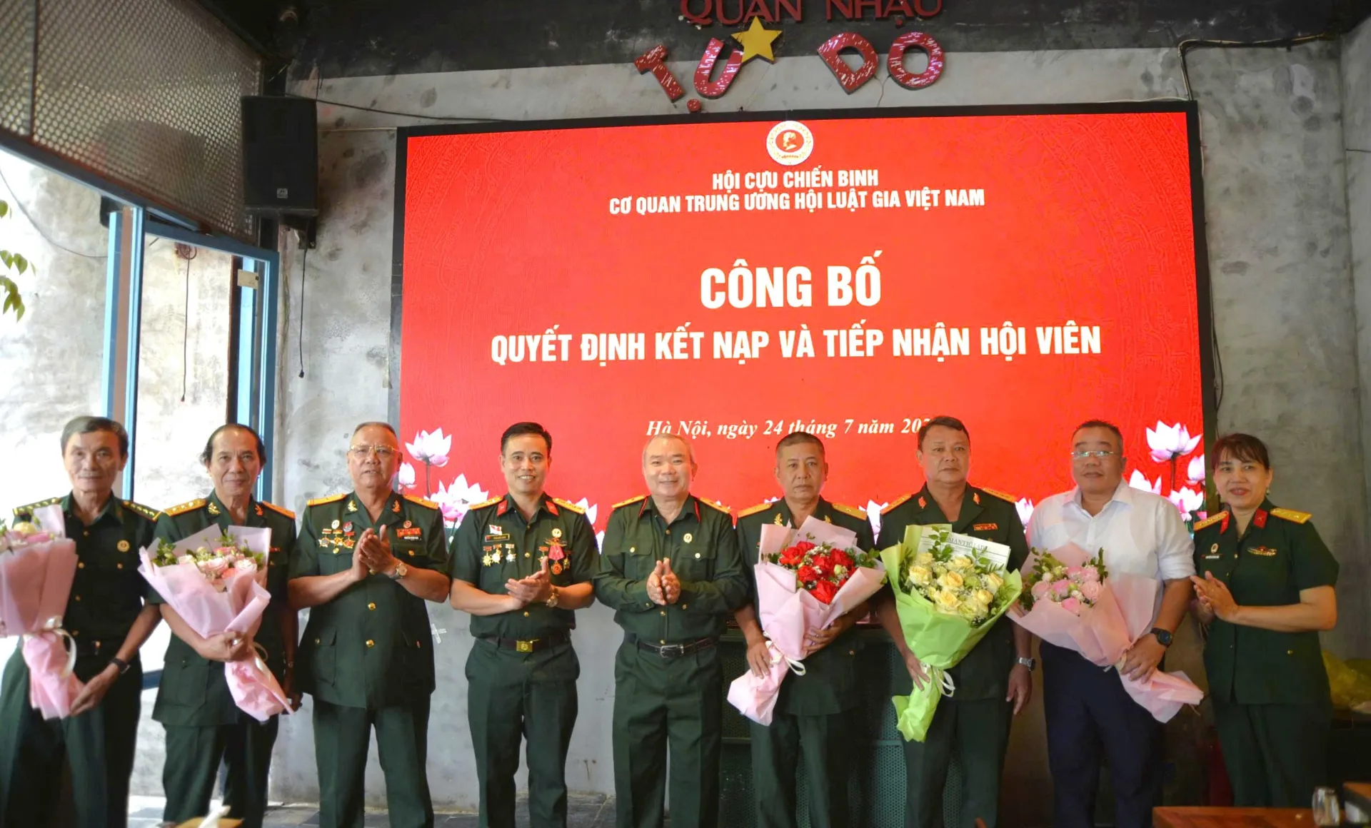 Hội Cựu chiến binh cơ quan Trung ương Hội Luật gia Việt Nam: Kỷ niệm 79 năm Ngày Thương binh - Liệt sĩ và kết nạp hội viên mới