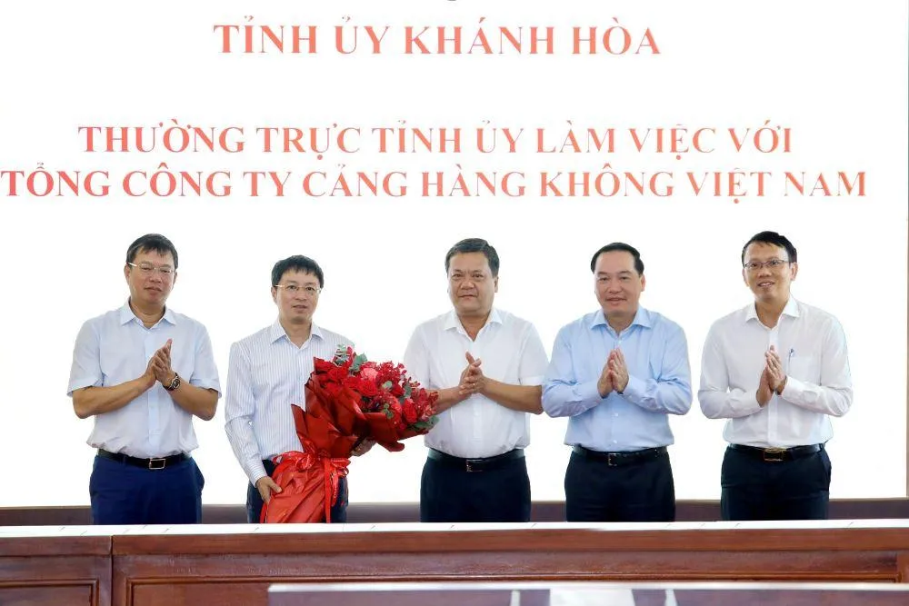 Khánh Hòa làm việc với ACV về quy hoạch và đầu tư phát triển Cảng hàng không quốc tế Cam Ranh