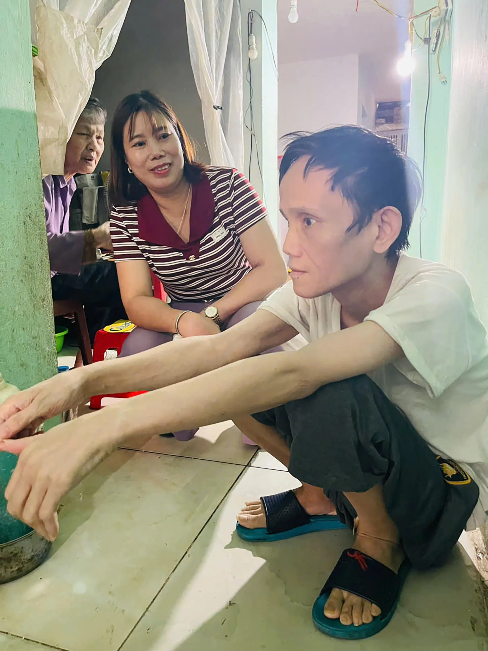 Chung tay giúp gia đình cựu chiến binh Phạm Ngọc Ưng vượt qua nỗi đau da cam