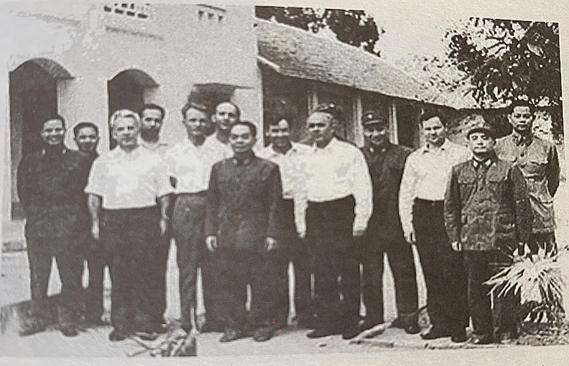 Cuốn sách của tình hữu nghị và tấm lòng tri ân sâu sắc