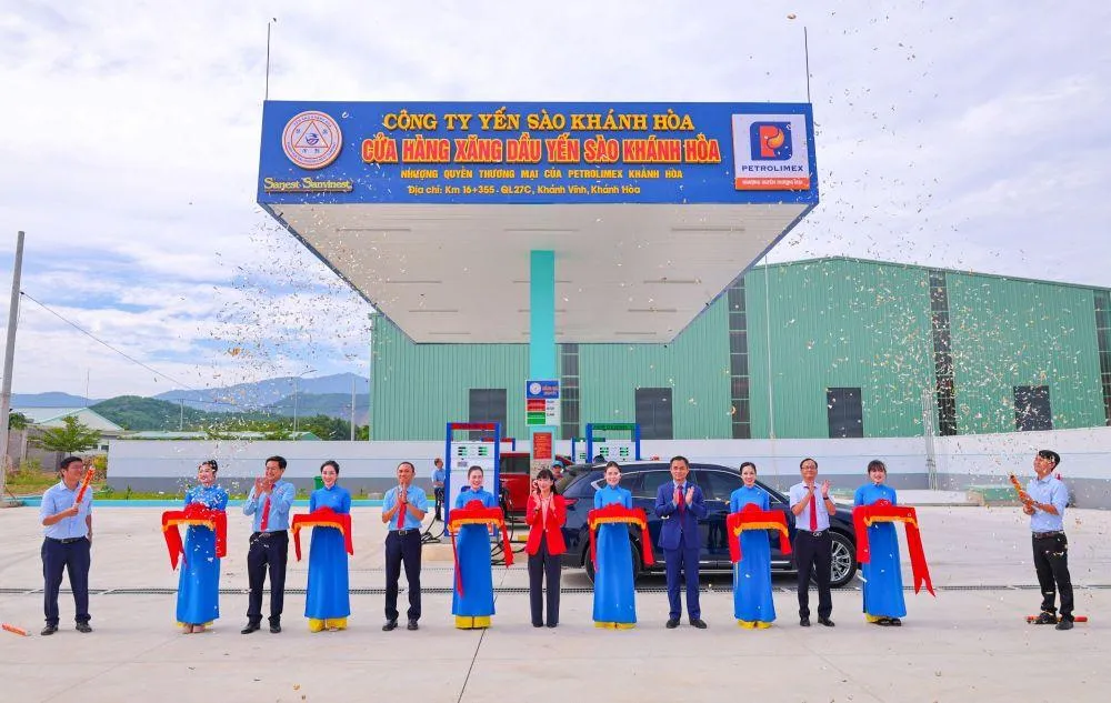 Yến sào Khánh Hòa khai trương các công trình hạ tầng thương mại dịch vụ và ra mắt sản phẩm Sanest/Sanvinest SVN79