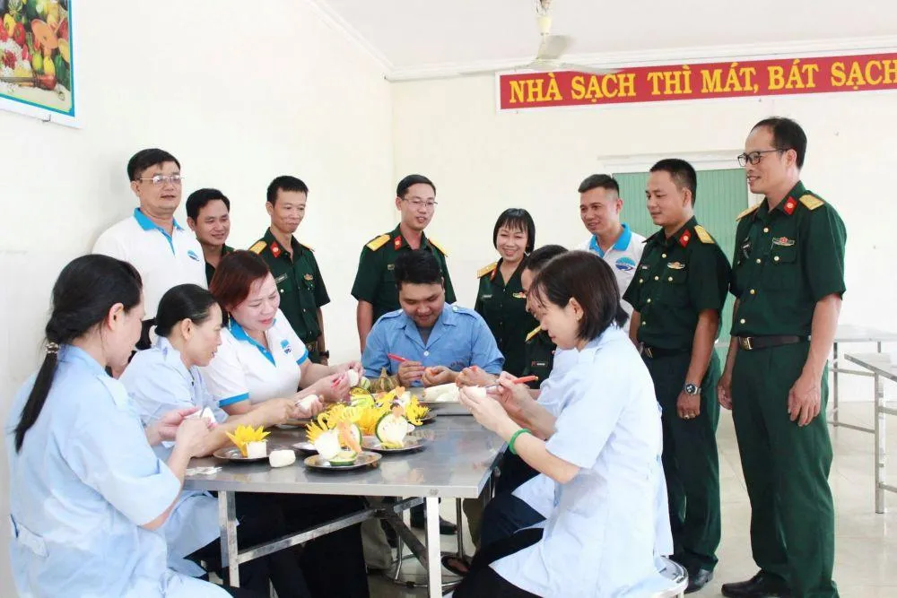 Trường Sĩ quan Thông tin bế mạc lớp huấn luyện kỹ thuật nuôi quân năm 2026