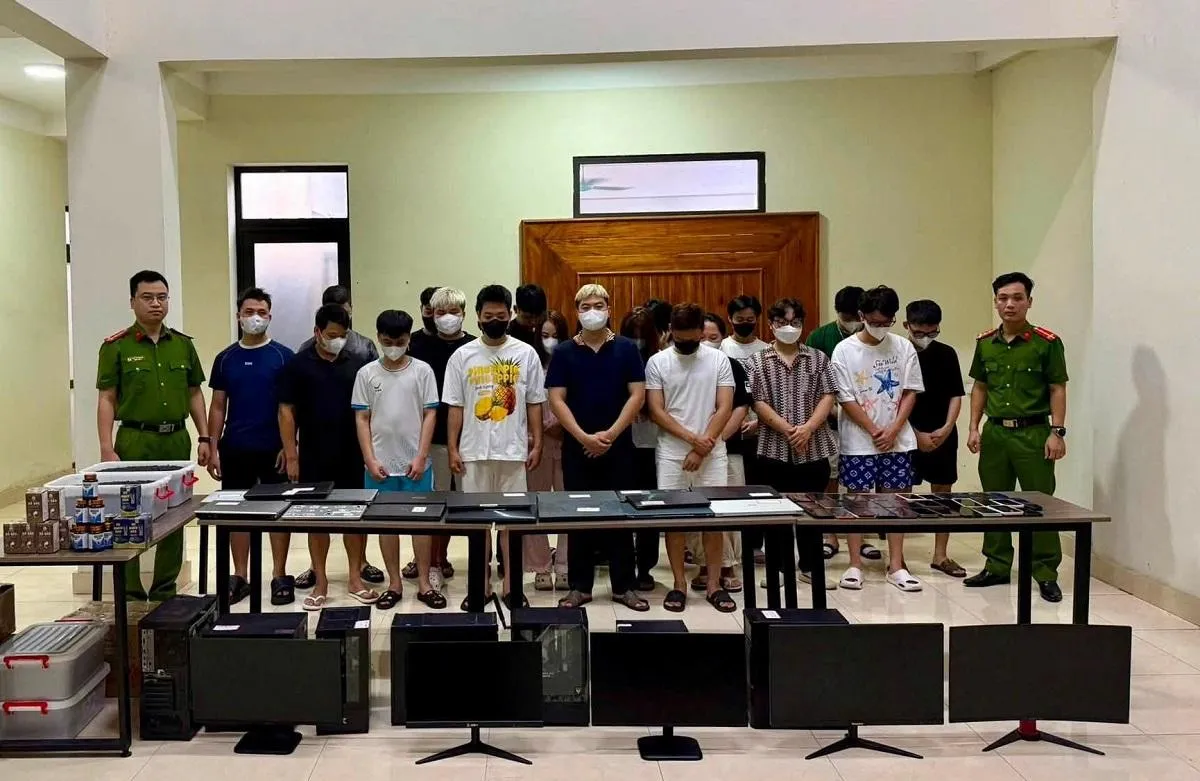 Khởi tố 21 bị can trong đường dây quảng cáo gian dối sản phẩm “Xương khớp bà Sáu” trên mạng