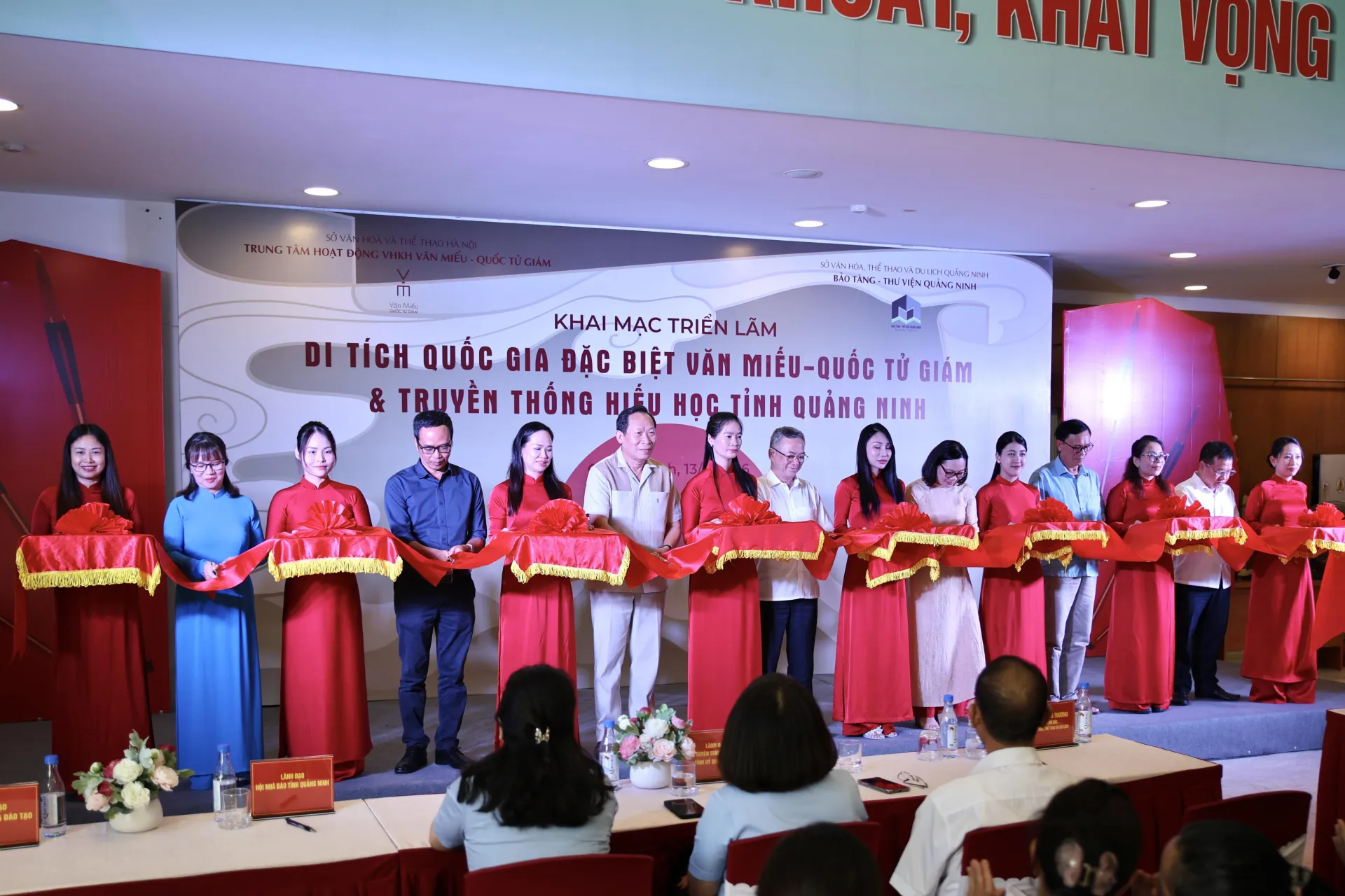 Triển lãm 'Di tích Quốc gia đặc biệt Văn Miếu-Quốc Tử Giám và truyền thống hiếu học tỉnh Quảng Ninh'