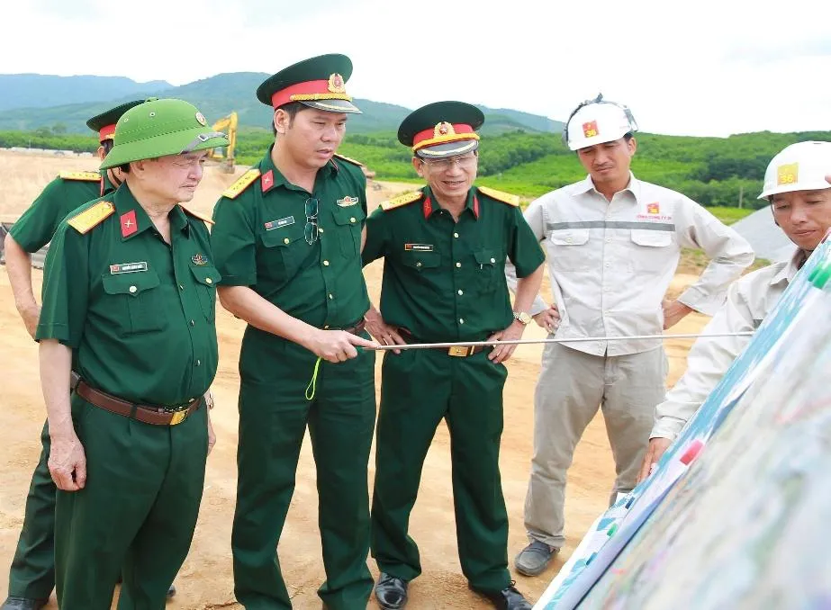 Kiêu hãnh một loài hoa gai góc