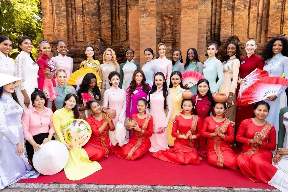 Lộ diện 4 thí sinh đầu tiên vào thẳng Top 40 Miss World
