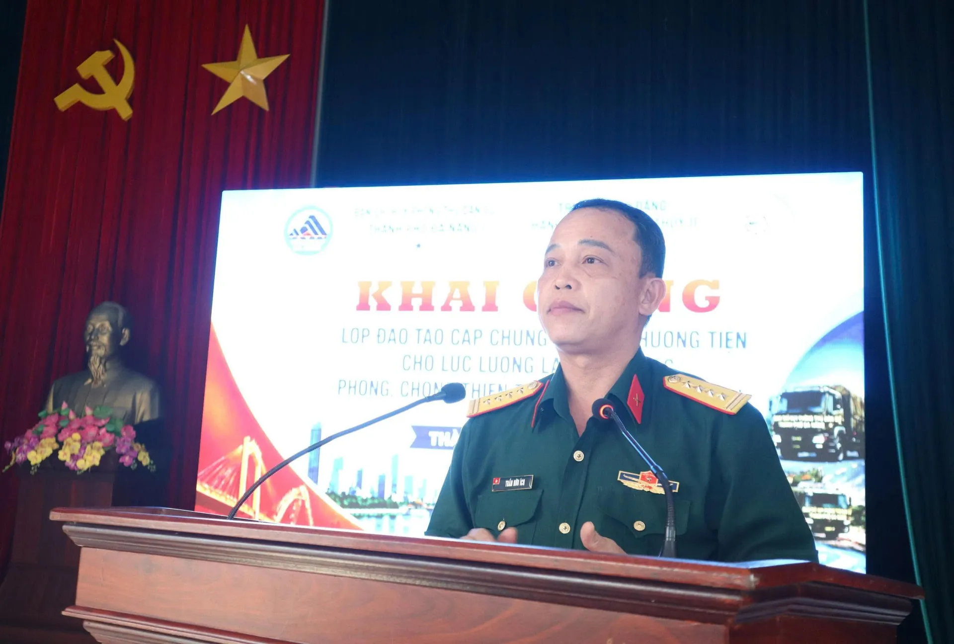 Đà Nẵng: Vững tay lái, chủ động ứng phó mưa bão