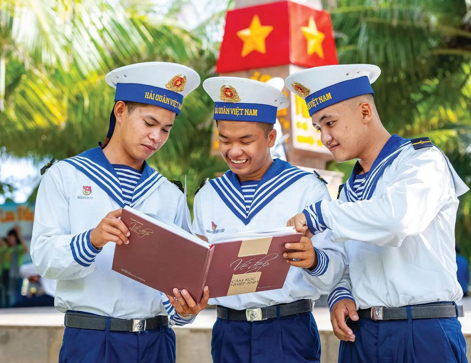 Mỗi bức ảnh là một lát cắt của cuộc sống
