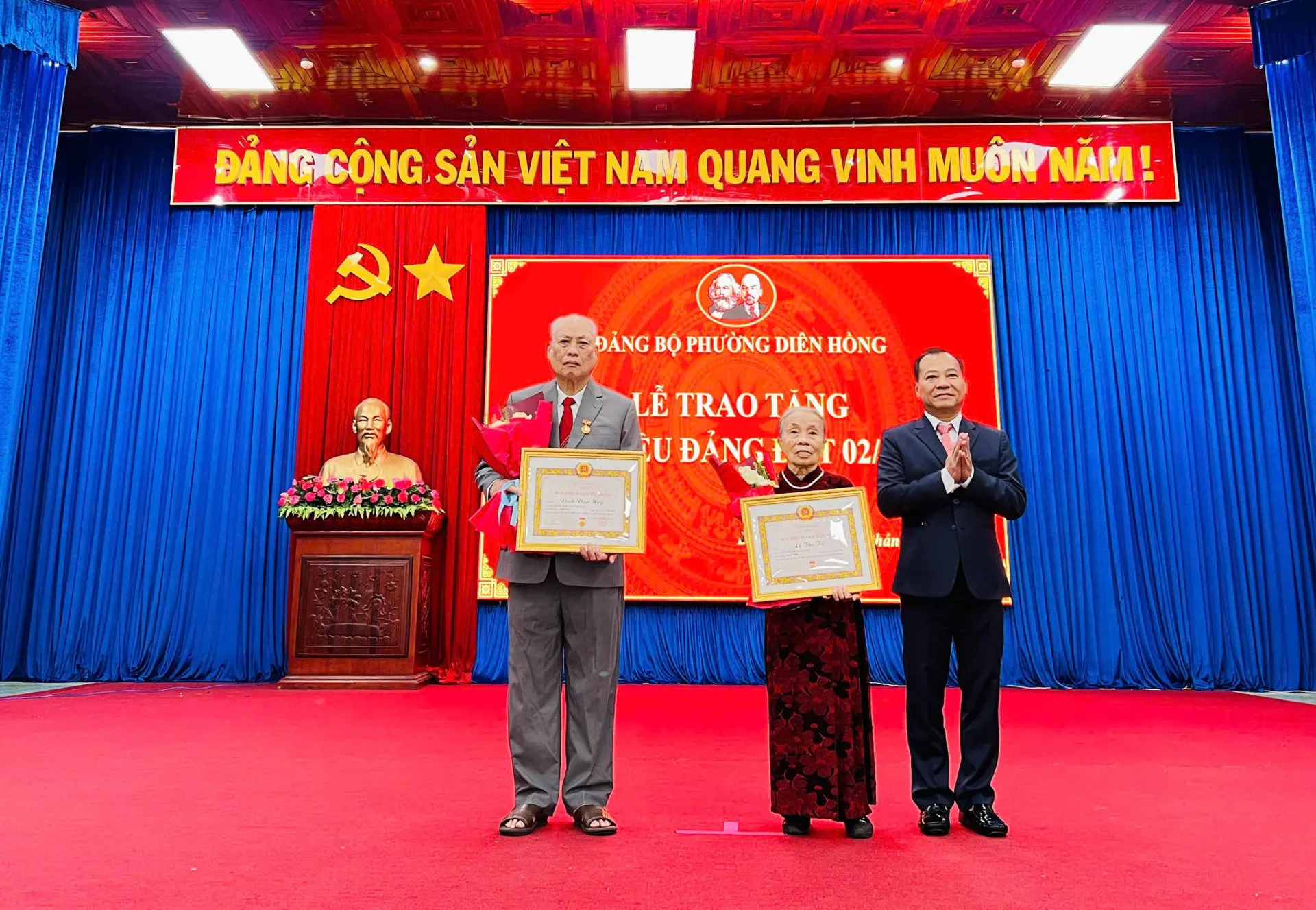 Huy hiệu Đảng: Niềm tin và trách nhiệm