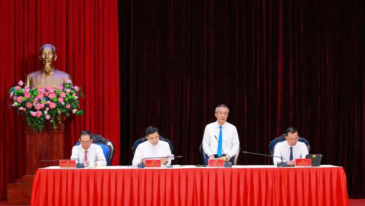 Thanh Hoá: Công bố quyết định của Ban Bí thư và Tỉnh ủy về kiện toàn tổ chức bộ máy và công tác cán bộ theo quy định