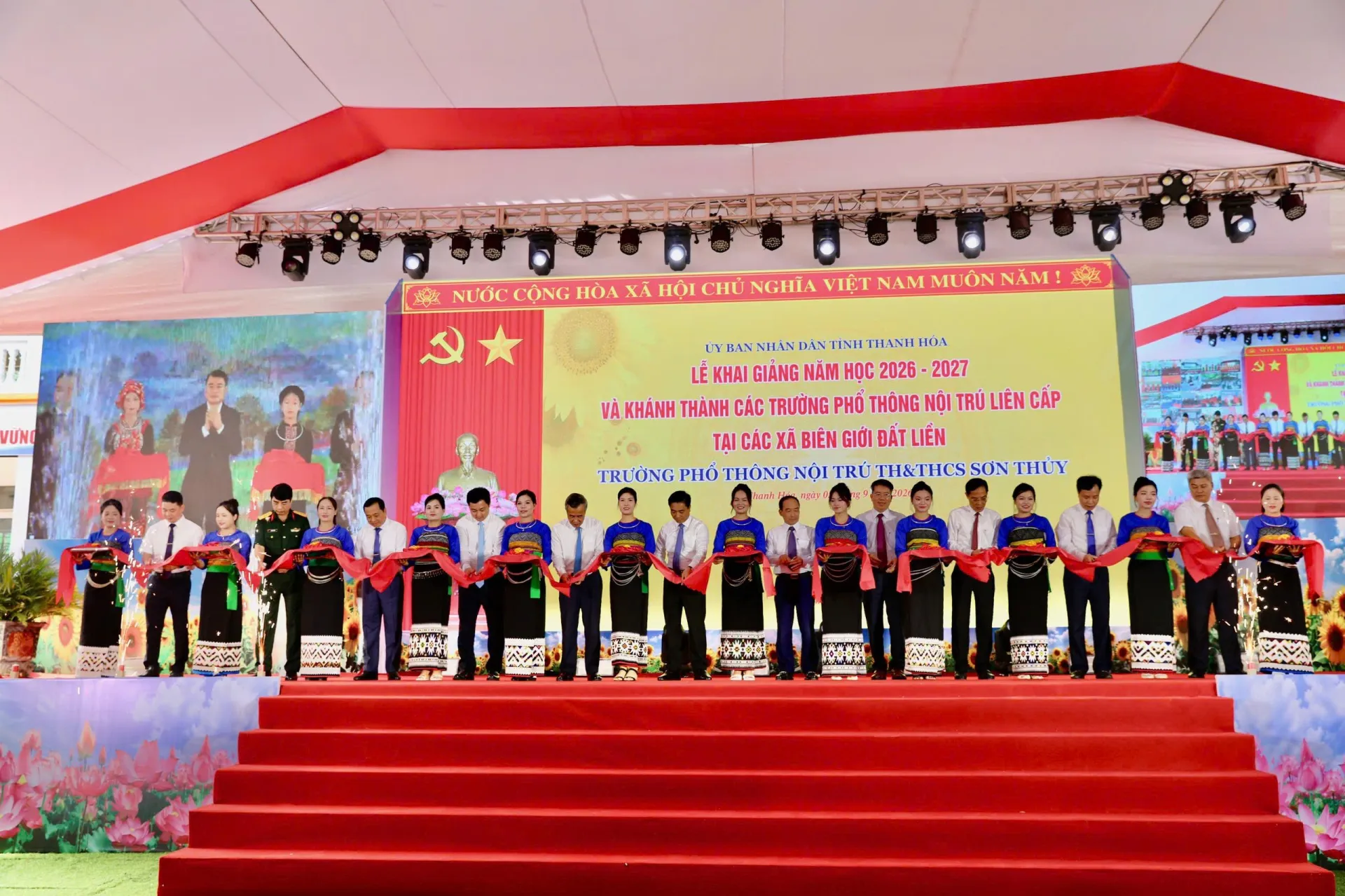 Phó Chủ tịch Quốc hội Nguyễn Doãn Anh dự Lễ khai giảng năm học 2026 - 2027 tại Thanh Hoá