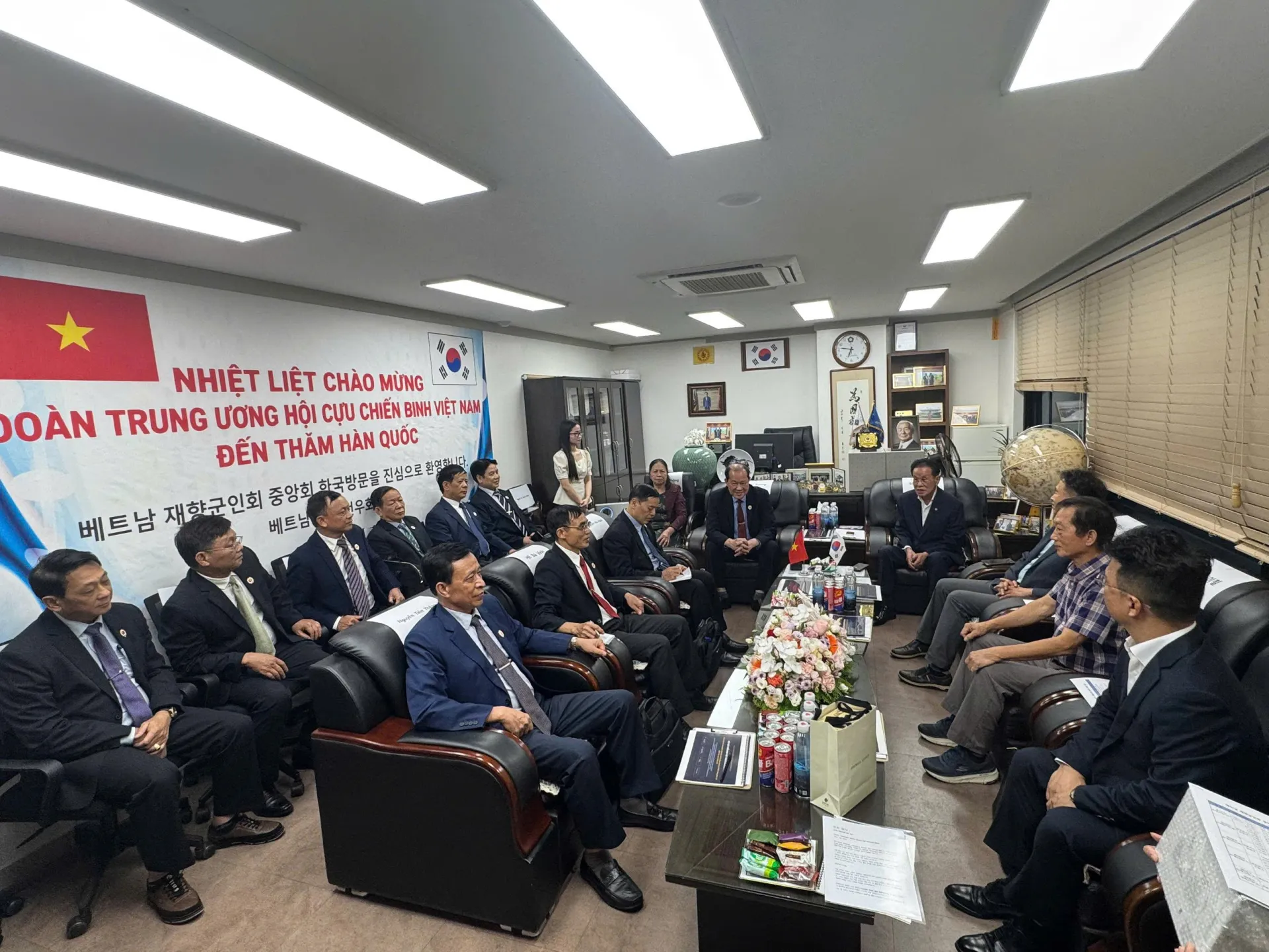 ĐOÀN CÁN BỘ TRUNG ƯƠNG HỘI CỰU CHIẾN BINH VIỆT NAM THĂM, LÀM VIỆC TẠI HÀN QUỐC VÀ MA-RỐC