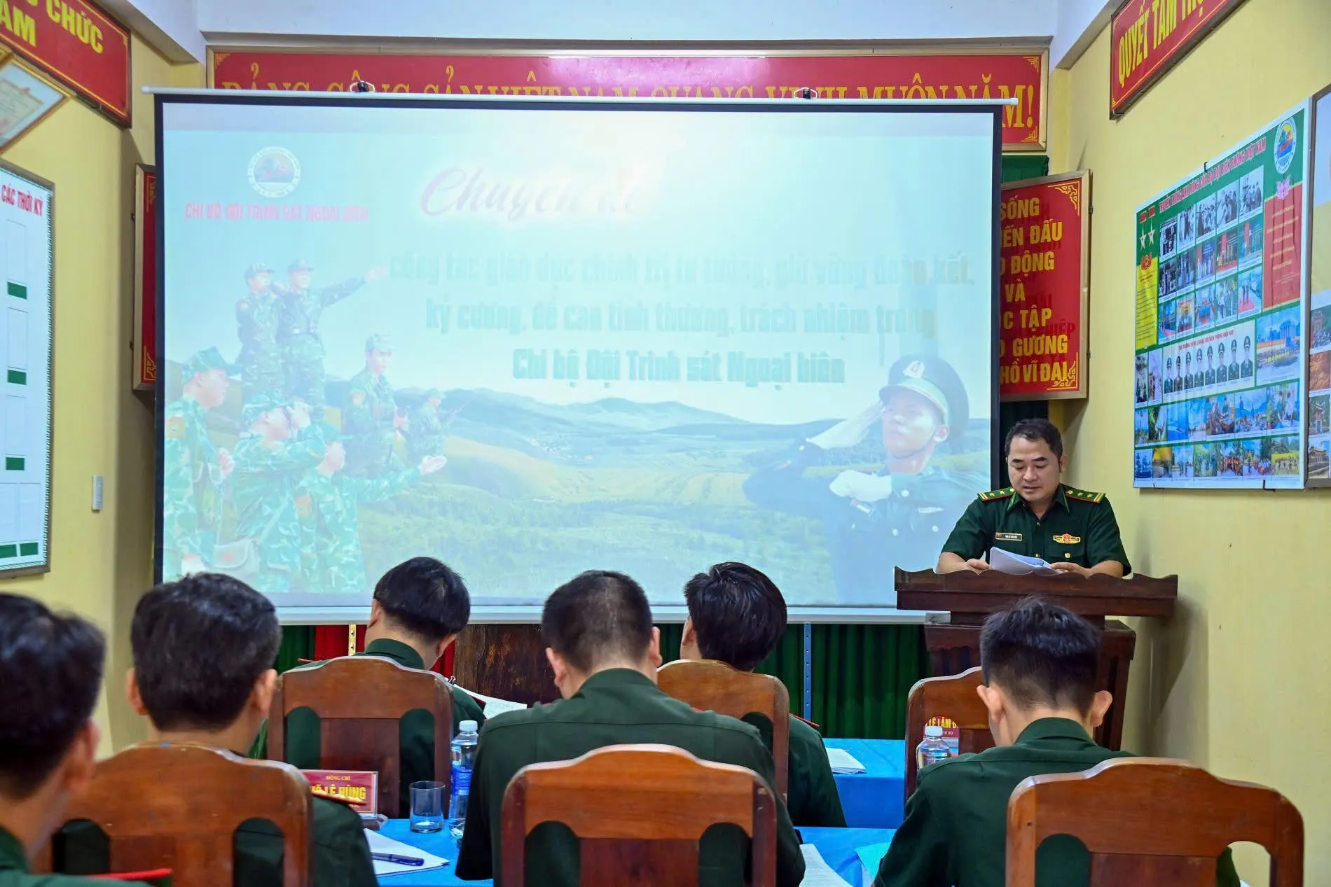 Nâng cao chất lượng giáo dục chính trị tư tưởng trong lực lượng trinh sát ngoại biên