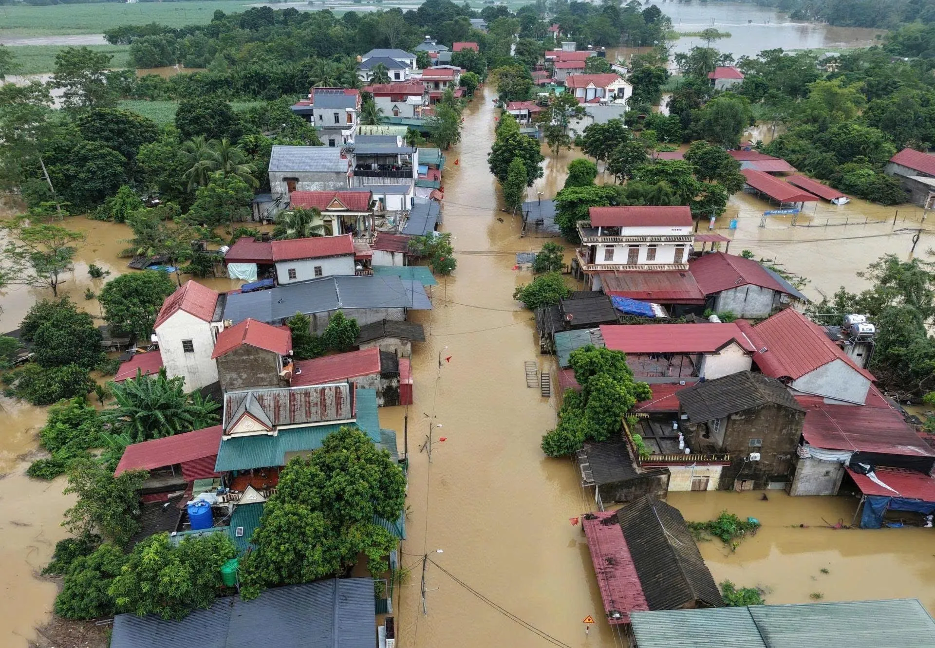 Thanh Hoá: Mưa lớn kéo dài nhiều trường học chủ động cho học sinh nghỉ học