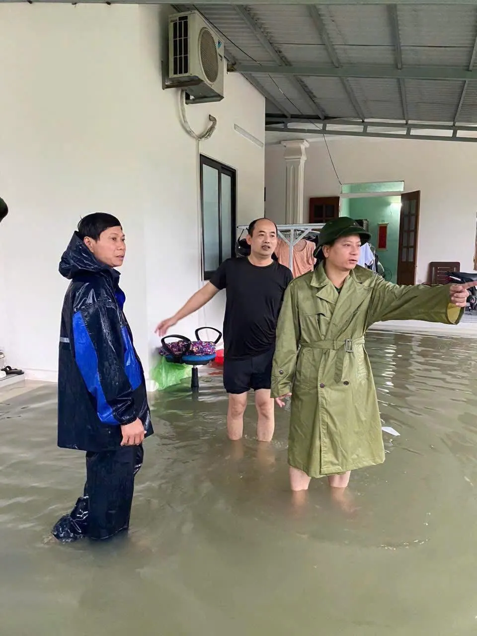 Công an phường Hạc Thành tỉnh Thanh Hoá: Mưa lớn- nước dâng luôn sẵn sàng 24/24 vì sự an toàn của nhân dân