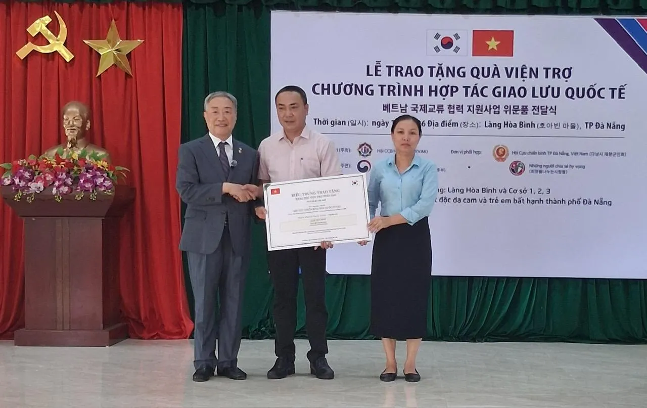 Hội Cựu chiến binh Hàn Quốc tham chiến tại Viêt Nam: Trao viện trợ trị giá gần 9 tỷ đồng