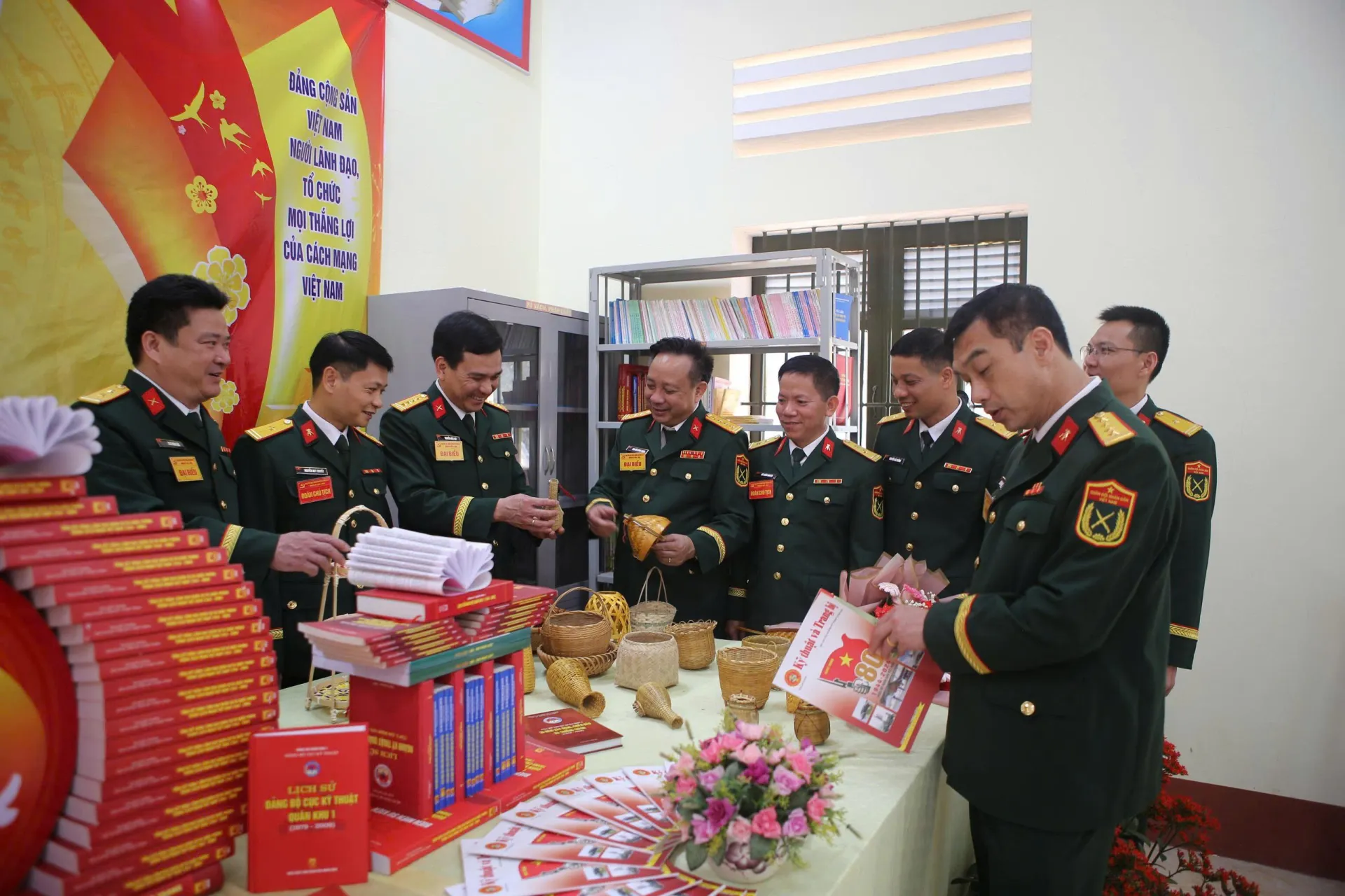 Khẳng định vai trò “mạch máu”, tạo sức mạnh tổng hợp cho lực lượng vũ trang Quân khu 1