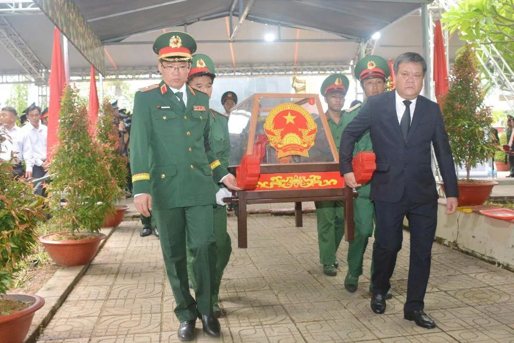 Khánh Hòa truy điệu, an táng 45 hài cốt liệt sĩ