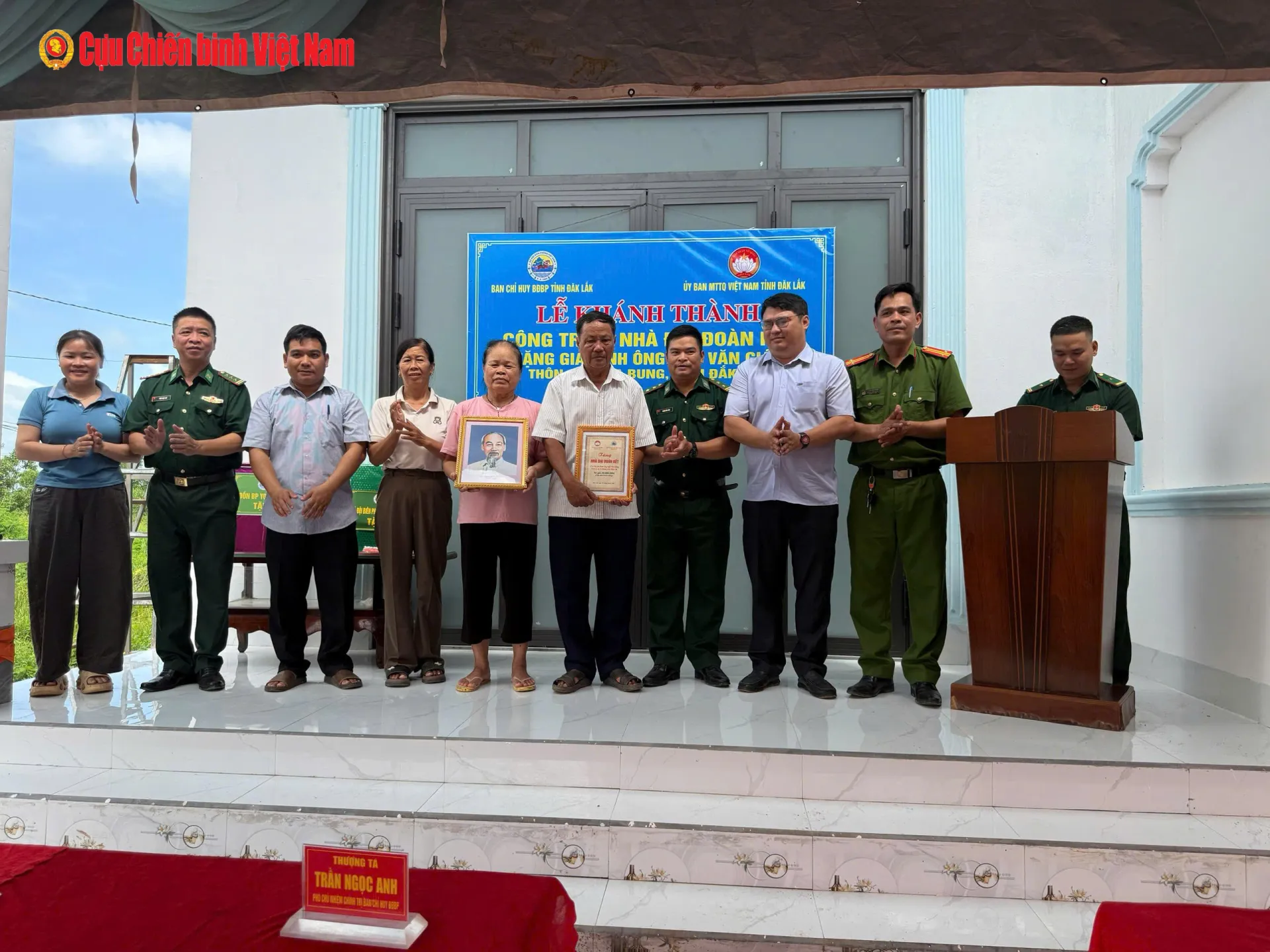 Bộ đội Biên phòng tỉnh Đắk Lắk trao nhà tặng hộ nghèo