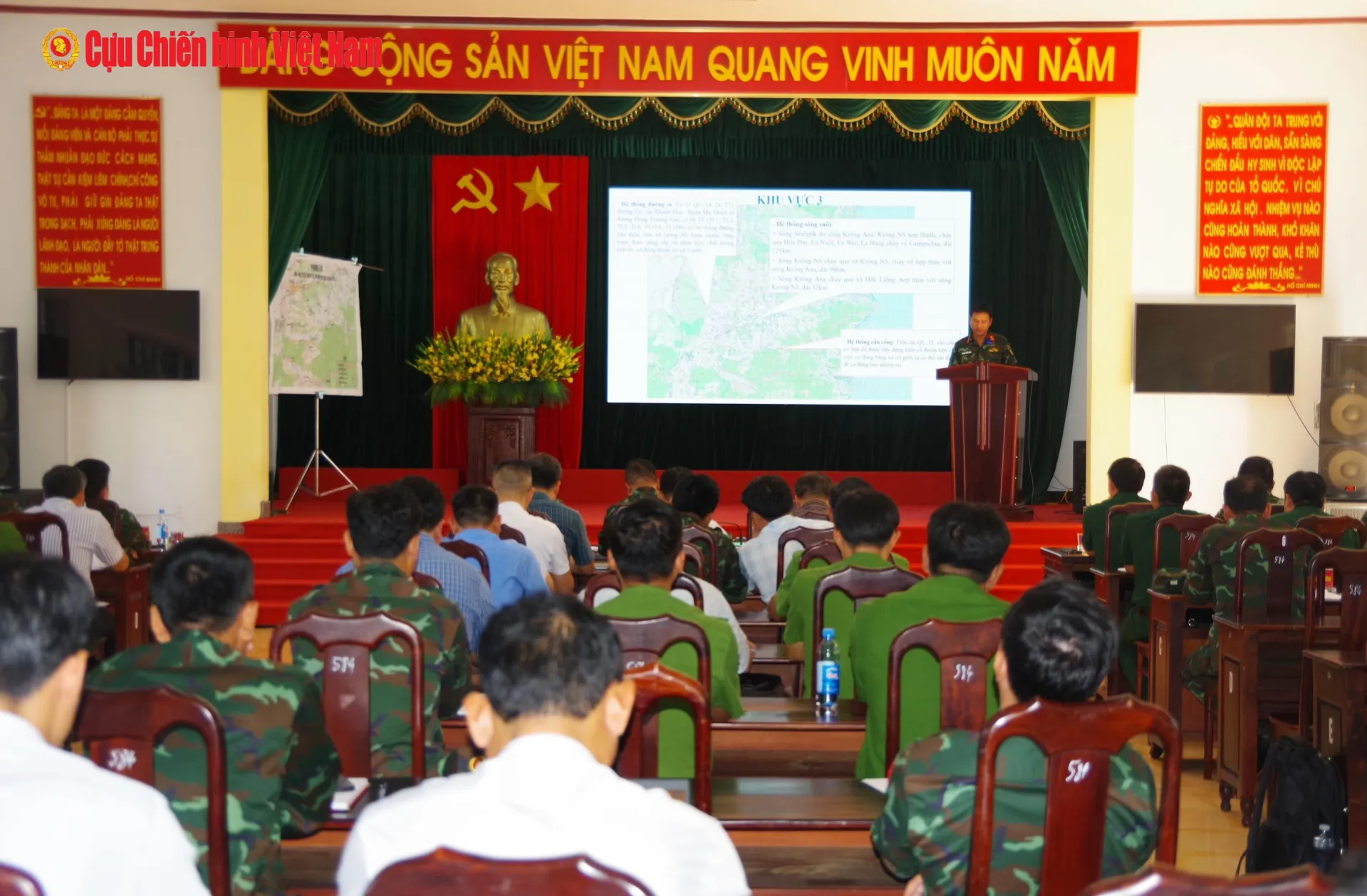 Bộ CHQS tỉnh Đắk Lắk hiệp đồng ứng phó sự cố thiên tai