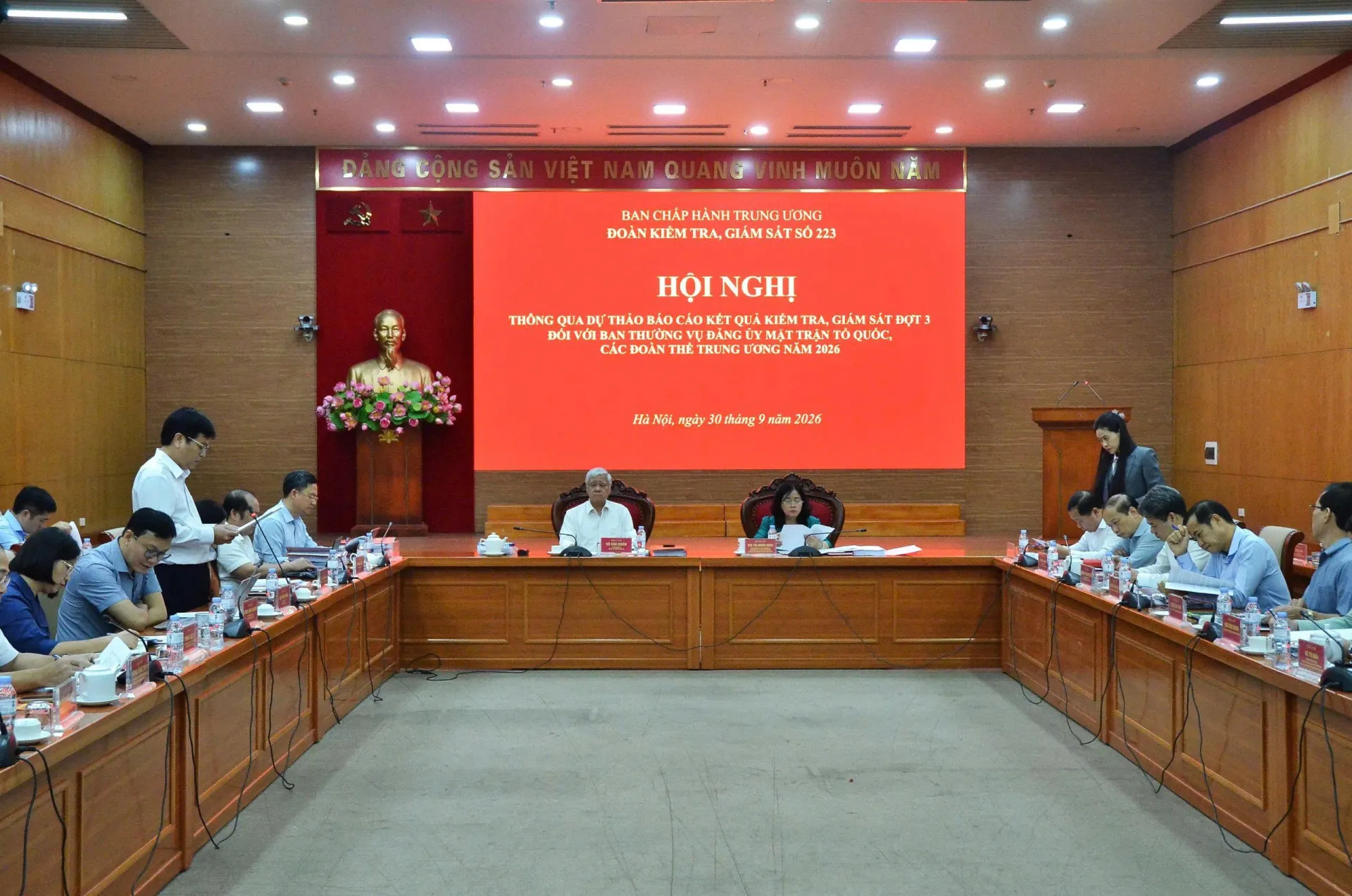 Thông qua dự thảo báo cáo kết quả kiểm tra, giám sát đợt 3 đối với Ban Thường vụ Đảng ủy MTTQ, các đoàn thể Trung ương