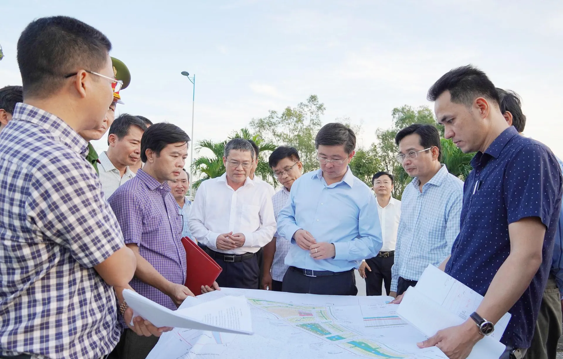 Quảng Trị triển khai ‘Luồng xanh’ rút ngắn thời gian xử lý thủ tục hành chính cho dự án