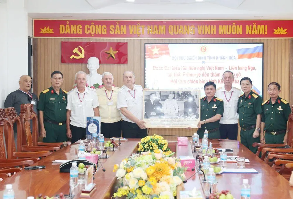 Đoàn đại biểu Hội Hữu nghị Việt Nam - Liên bang Nga tỉnh Primorye thăm và làm việc tại Khánh Hòa