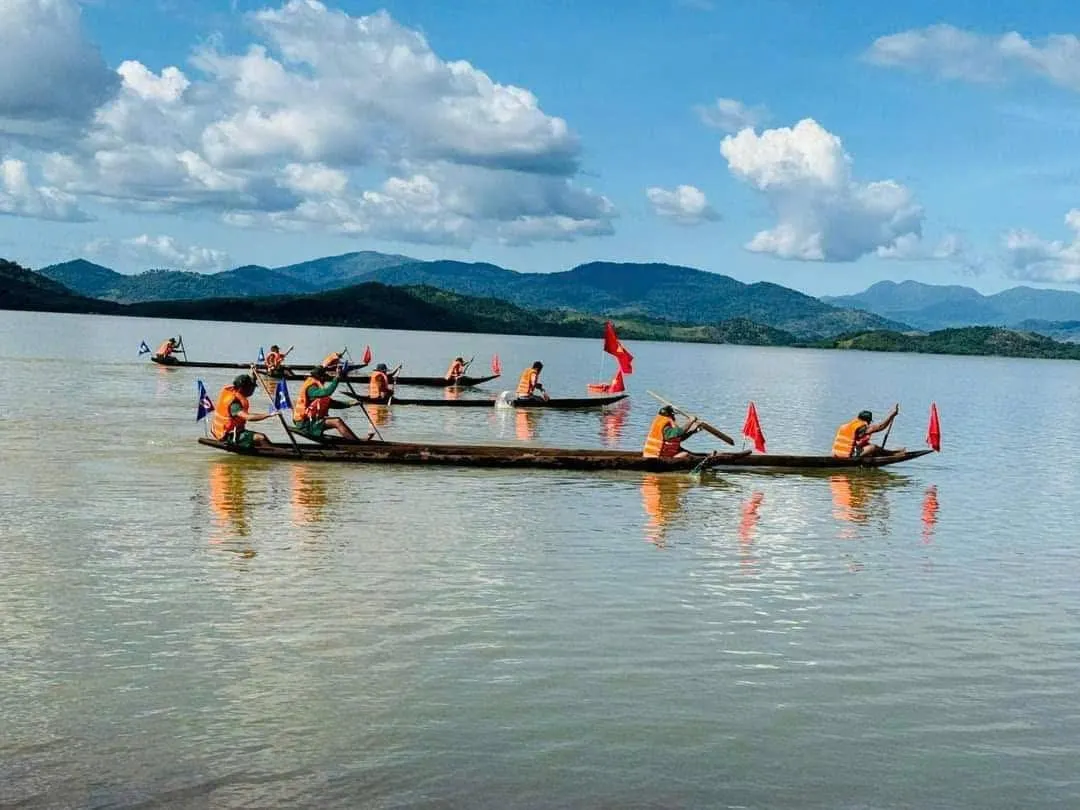 Phát huy truyền thống Người lái đò trên sông Pô Cô