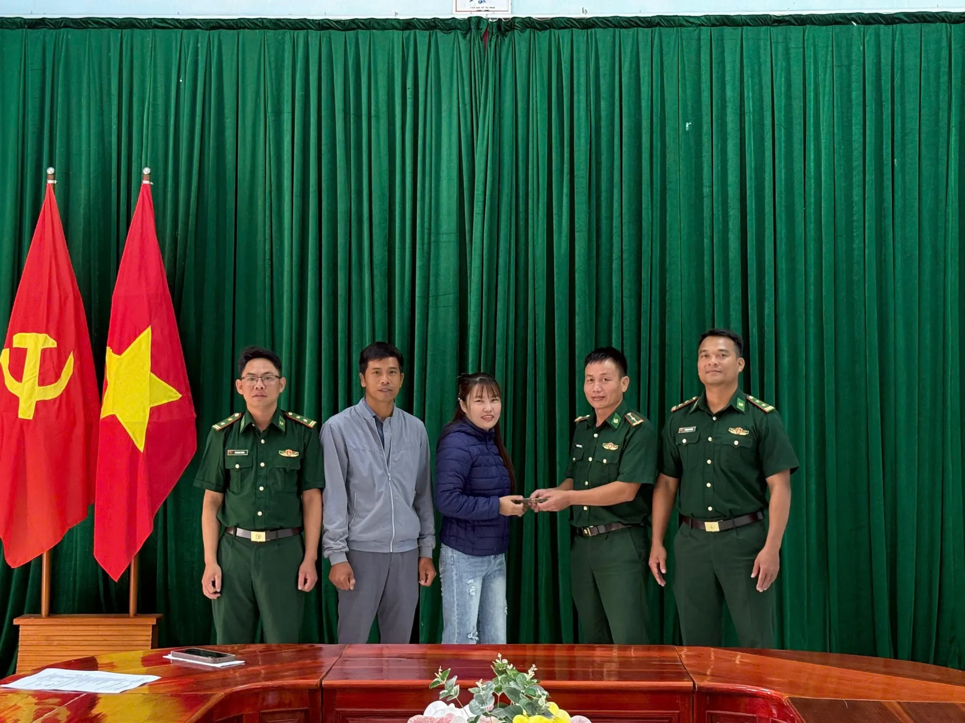 Gương sáng Bộ đội Cụ Hồ trên biên giới