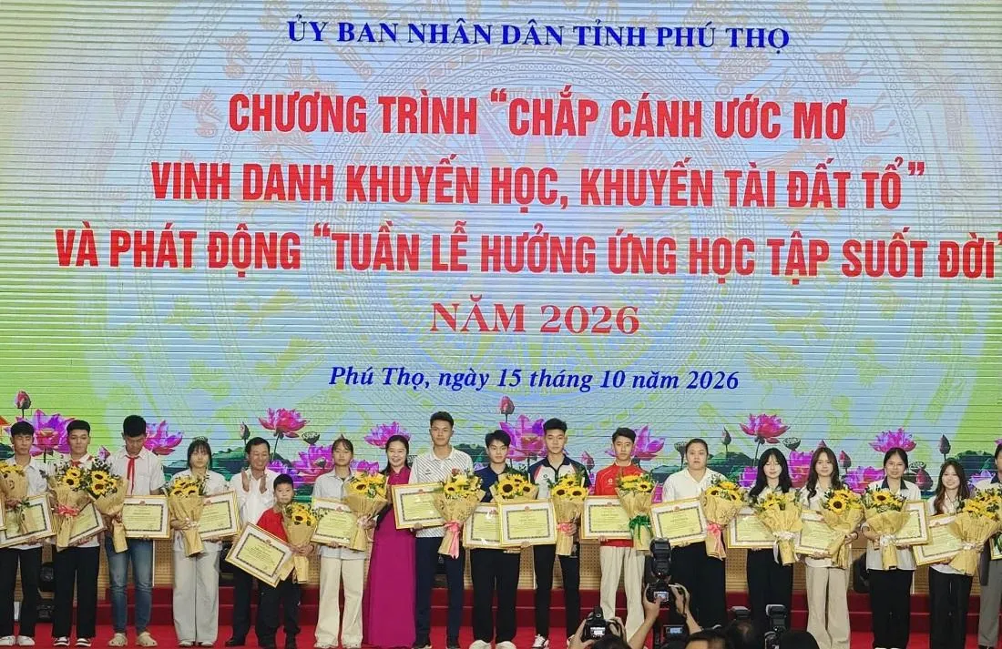 Chắp cánh ước mơ, bồi đắp khát vọng hiếu học trên đất Tổ