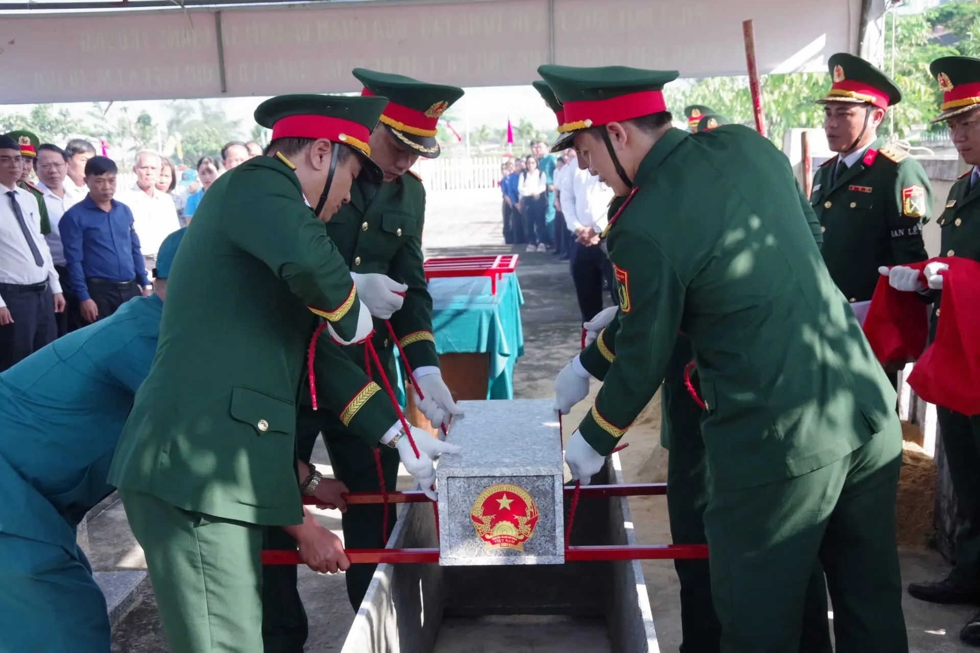 Đà Nẵng tổ chức truy điệu, an táng hài cốt liệt sĩ được tìm thấy tại xã Thăng Trường