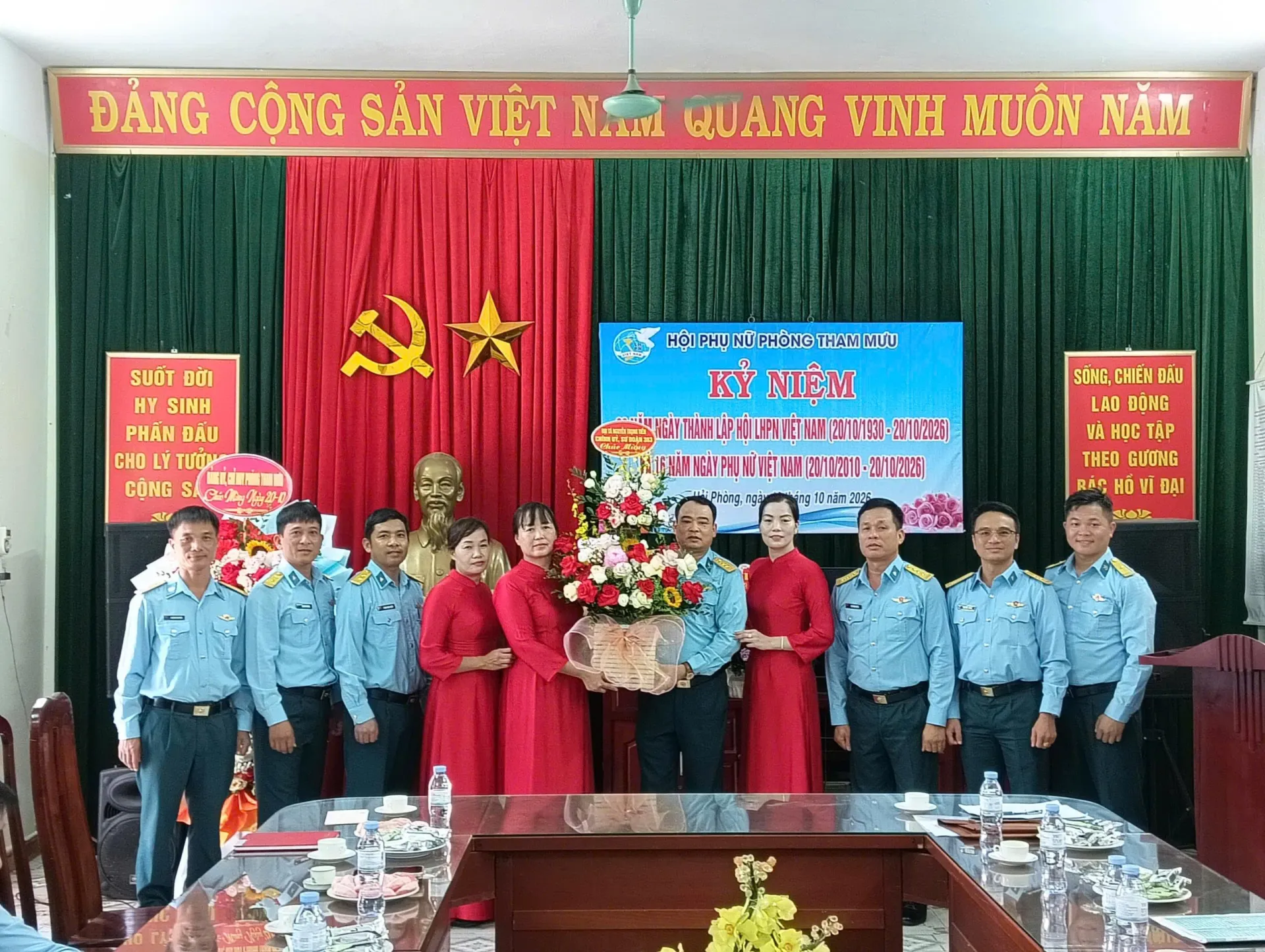 Hội Phụ nữ Phòng Tham mưu Sư đoàn 363 gặp mặt kỷ niệm 96 năm ngày Phụ nữ Việt nam 20-10